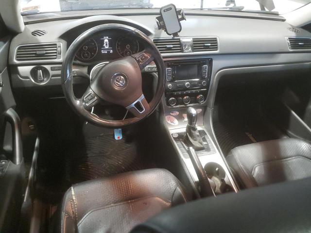 1VWBT7A3XEC072392 Volkswagen PASSAT SE