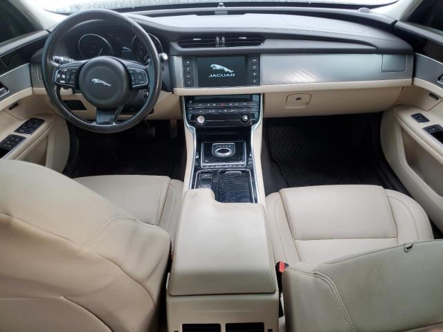 SAJBD4BV8HCY43274 Jaguar XF PREMIUM