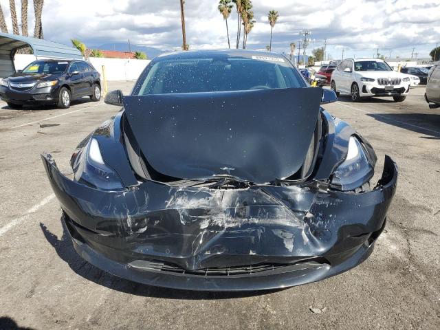 5YJ3E1EB4NF271893 Tesla 2022