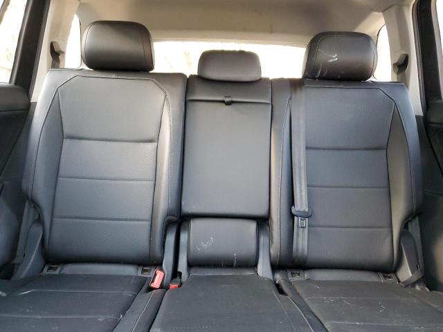 3VV3B7AX2JM137890 Volkswagen TIGUAN SE
