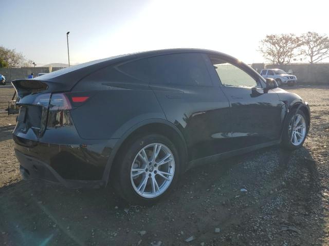 5YJYGAEEXMF223047 Tesla 2021