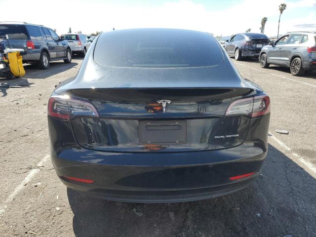 5YJ3E1EB4NF271893 Tesla 2022