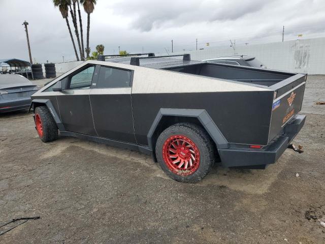 7G2CEHEEXRA017091 Tesla Cybertruck