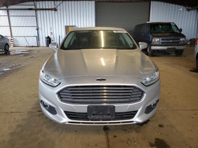 3FA6P0H92GR268752 Ford FUSION SE