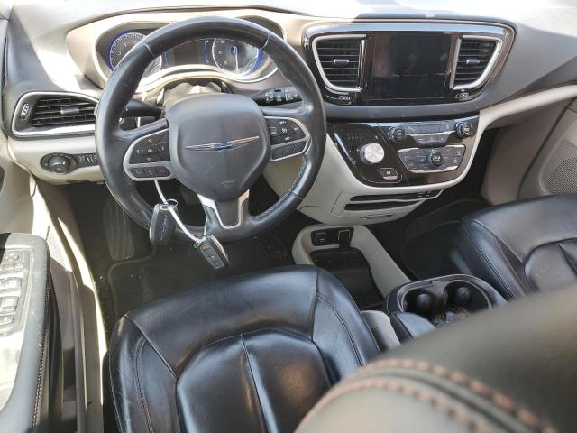 2C4RC1BG1HR668549 Chrysler 2017