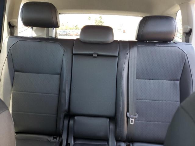3VV3B7AX3JM021372 Volkswagen 2018