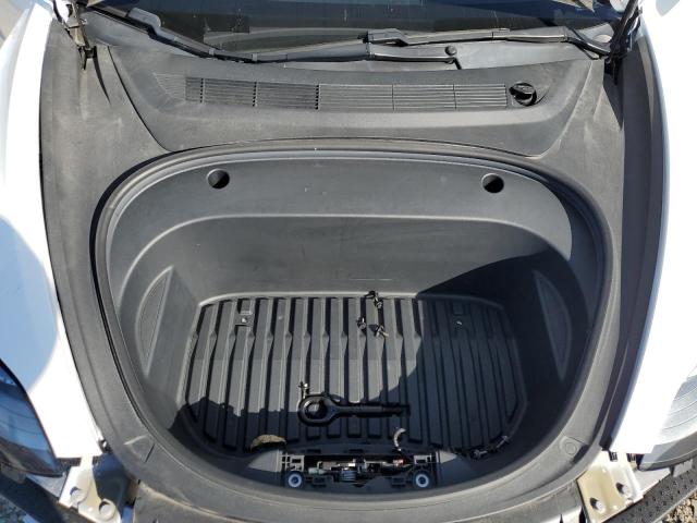5YJ3E1EA6MF995221 Tesla 2021