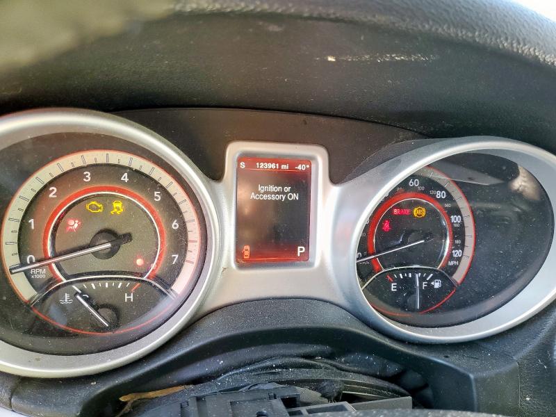 3C4PDCBG0KT798181 Dodge JOURNEY SE