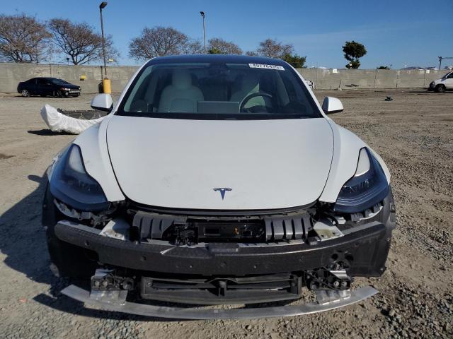 5YJ3E1EA6MF995221 Tesla 2021