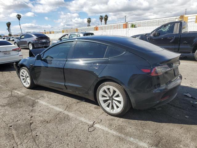 5YJ3E1EB4NF271893 Tesla 2022