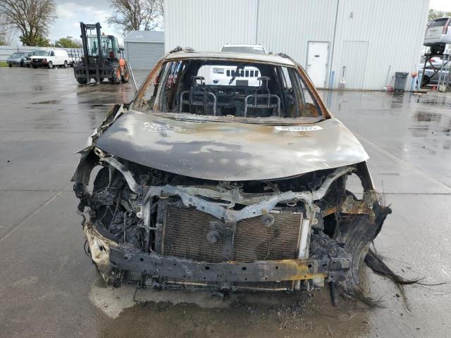 JTMRFREV9HJ105821 Toyota Rav4 Xle