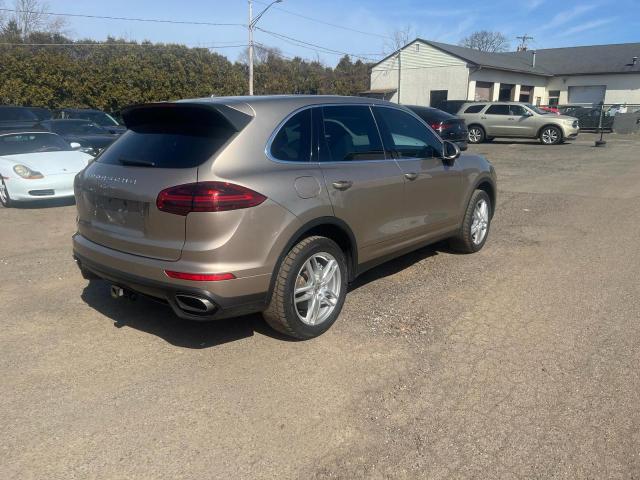 WP1AA2A26JKA00392 Porsche Cayenne