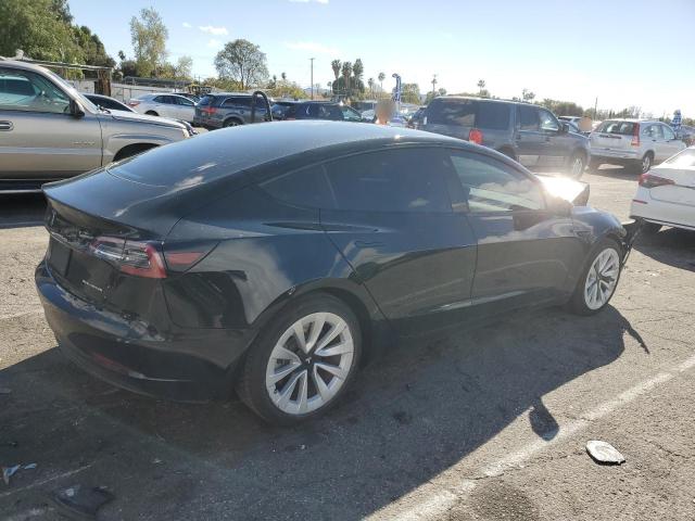 5YJ3E1EB4NF271893 Tesla 2022