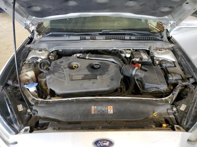 3FA6P0H92GR268752 Ford FUSION SE