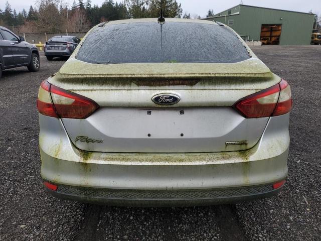 1FADP3E24EL270630 Ford 2014