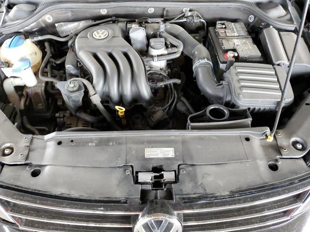 3VW1K7AJ3FM304960 Volkswagen 2015