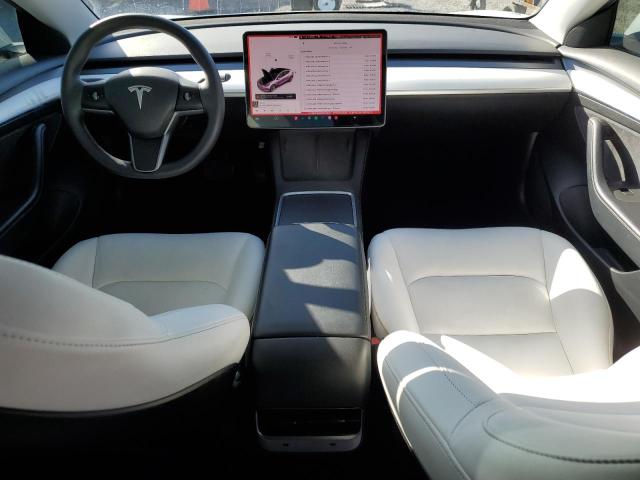 5YJ3E1EA6MF995221 Tesla 2021