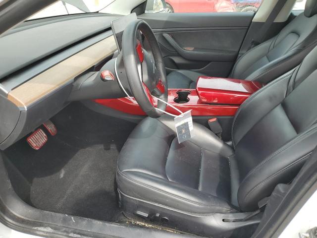 5YJ3E1EB2LF521015 Tesla 2020