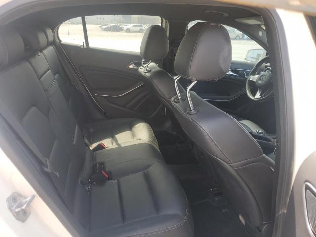 WDCTG4GB1JJ399370 Mercedes-Benz GLA 250 4M