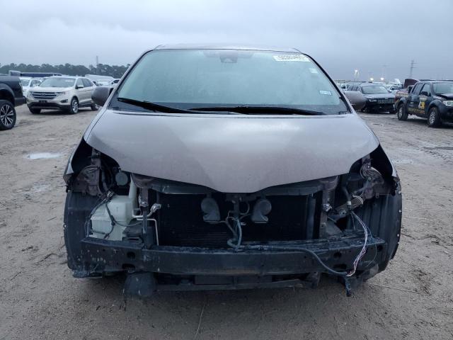 5TDYZ3DC8JS927759 Toyota SIENNA XLE