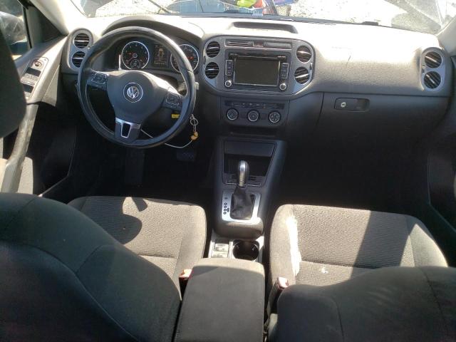 WVGAV7AX4FW524327 Volkswagen Tiguan