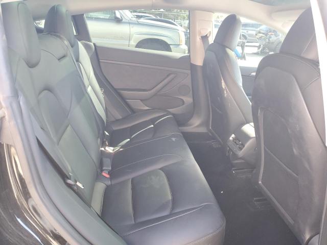 5YJ3E1EB4NF271893 Tesla 2022