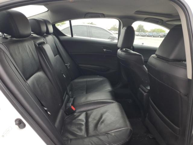 19VDE1F32EE005573 Acura ILX 20