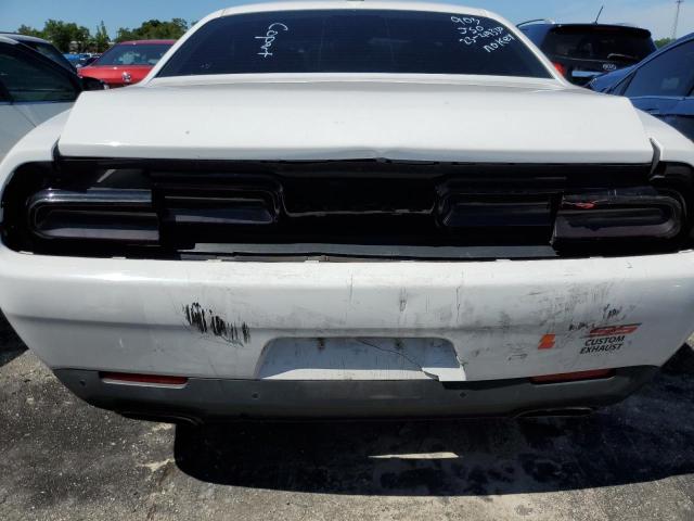 2C3CDZAGXGH101882 Dodge Challenger Sxt