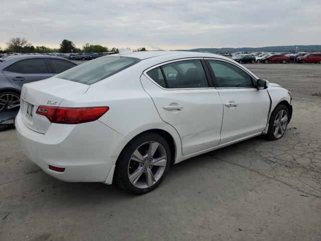 19VDE1F32EE005573 Acura ILX 20