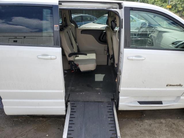 2C7WDGBG3JR363324 Dodge Grand Caravan Se