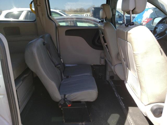 2C7WDGBG4FR614133 Dodge Grand Caravan Se