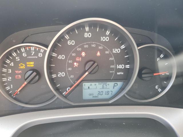JTMZFREV3GJ088643 Toyota RAV4 LE