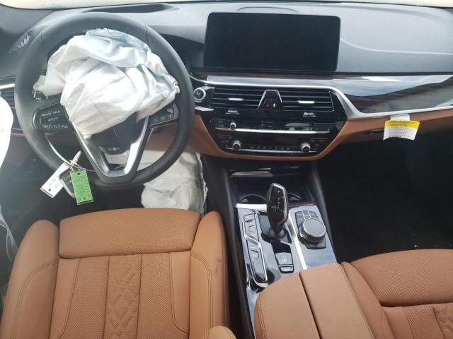 WBA33AG08PCM13631 BMW 530XE