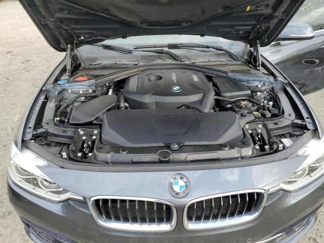 WBA8D9C58JEM31724 BMW 330 XI