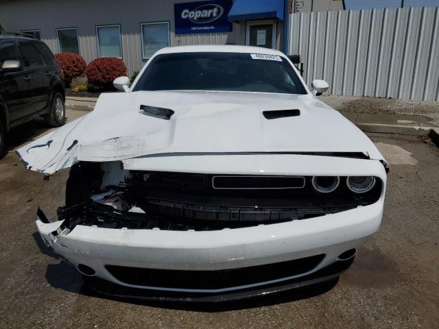 2C3CDZAG6FH823588 Dodge Challenger Sxt