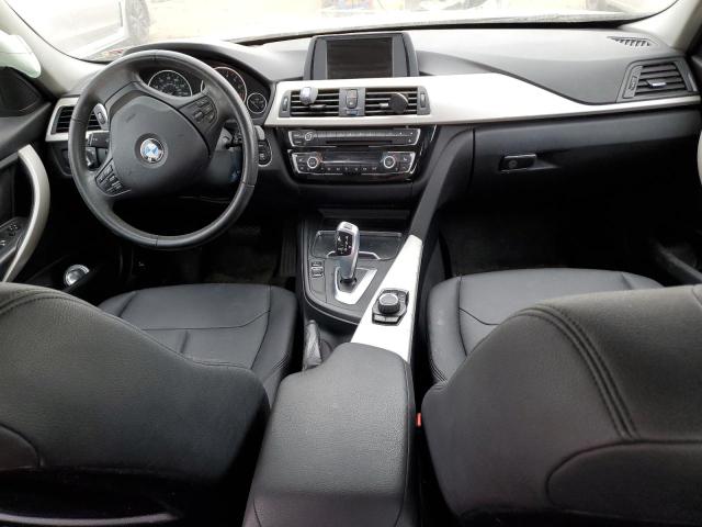 WBA8E5G37HNU43954 BMW 320 XI