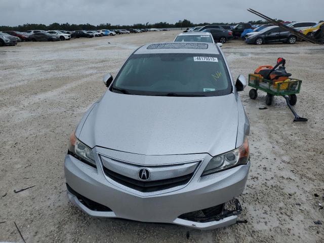 19VDE1F33EE000138 Acura ILX 20