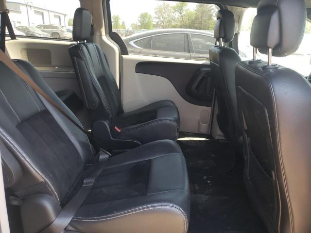 2C4RDGCG5JR218200 Dodge Grand Caravan Sxt