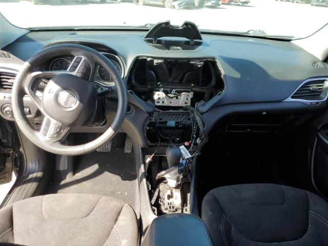 1C4PJLCB5KD333039 Jeep Cherokee Latitude