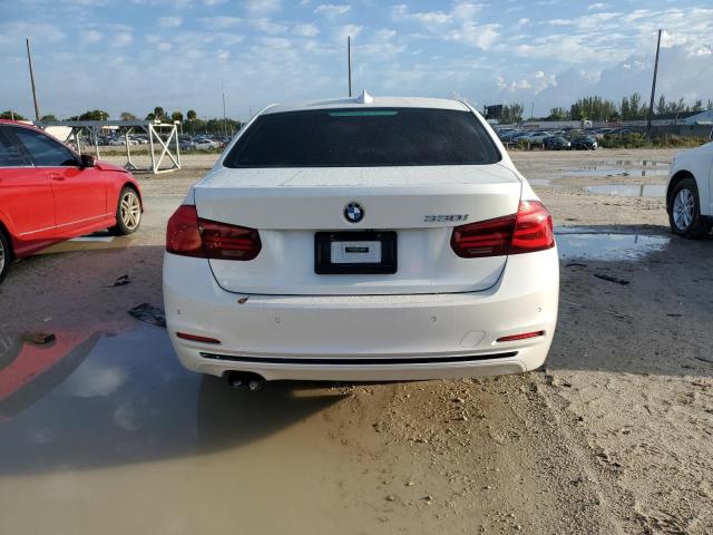 WBA8B9C5XJAE22121 BMW 330 I
