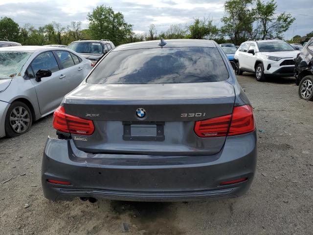 WBA8D9C58JEM31724 BMW 330 XI