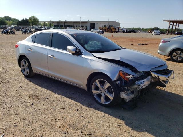 19VDE1F36FE002354 Acura ILX 20