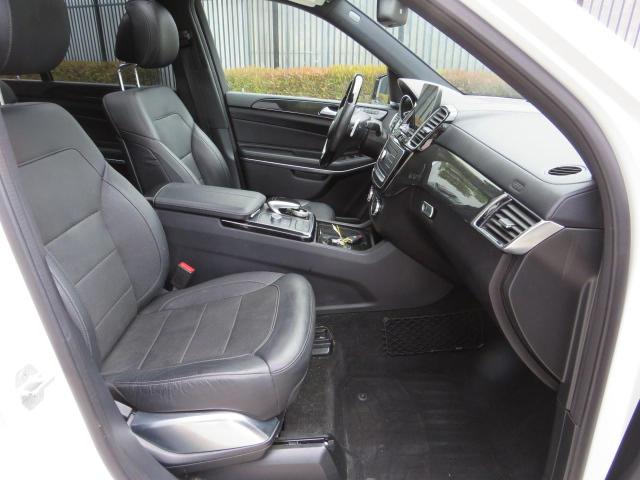 4JGDF7DE5HA883884 Mercedes-Benz Gls 550 4matic