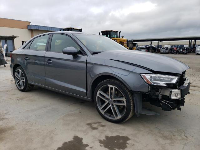 WAUB8GFFXJ1061628 Audi A3 PREMIUM