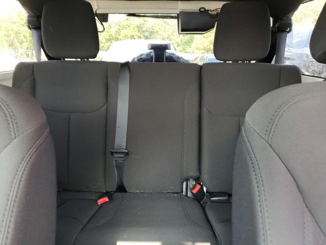 1C4BJWDG2GL266144 Jeep Wrangler Unlimited Sport