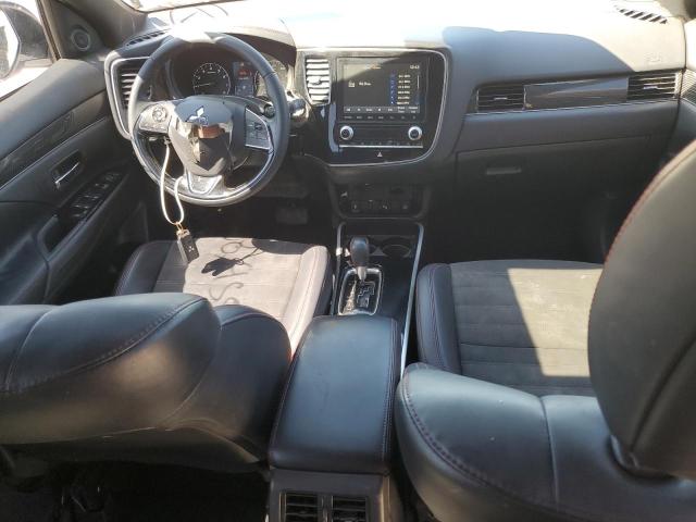 JA4AD3A32LZ046751 Mitsubishi Outlander Se