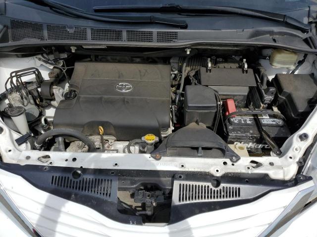 5TDKK3DC4GS733460 Toyota SIENNA LE