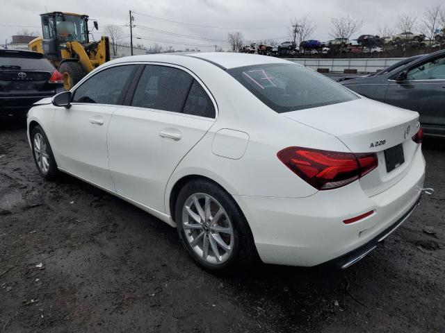 WDD3G4FB3KW020001 Mercedes-Benz A 220 4matic