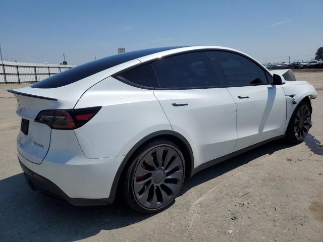 7SAYGDEF4PF702002 Tesla Model Y