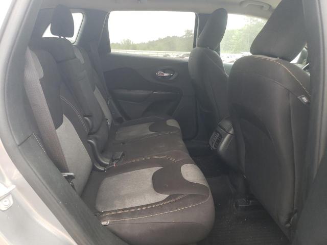 1C4PJLAB1GW377988 Jeep Cherokee Sport